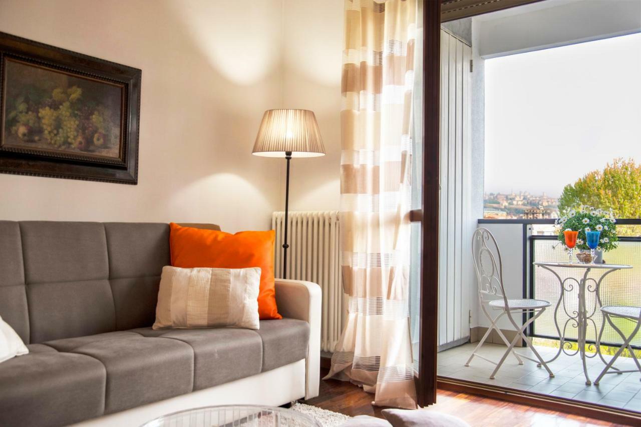 Chic Panoramic Apartment แบร์กาโม ภายนอก รูปภาพ